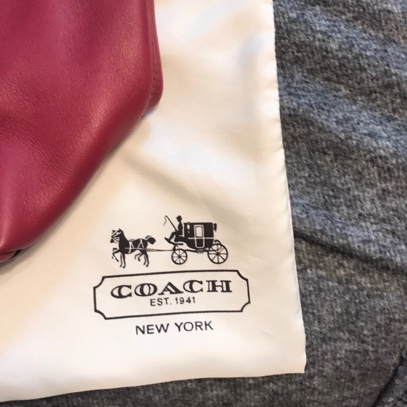 Red Coach bag - Picture 4 of 7